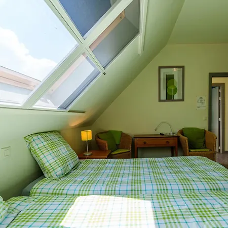 Meeuwenoord 펜션 미들케르케