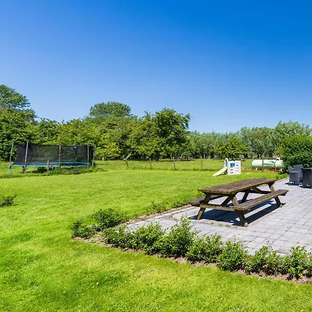 Meeuwenoord 펜션 미들케르케